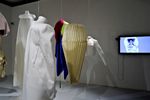 VOLIÉRA No. 1, výstavní prostor Respirium v Uměleckoprůmyslovém muzeu MG seznámí návštěvníky s podobami oděvní siluety v současné české módní tvorbě