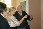 S Daliborem Chatrným na autorské výstavě obrazů Aleny Krkoškové v Brně-Tuřanech, 2009