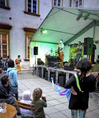MP_nadvori_koncert2013_3.jpg